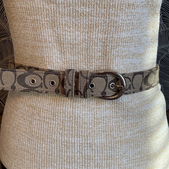 Coach Women’s XL Belt - Picture 1 of 12